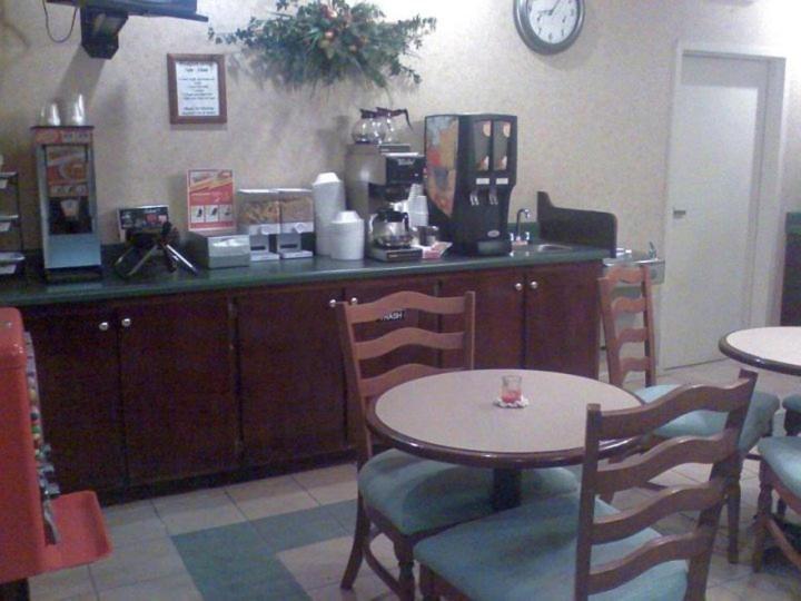 Deerfield Inn And Suites 斯蒂尔 外观 照片