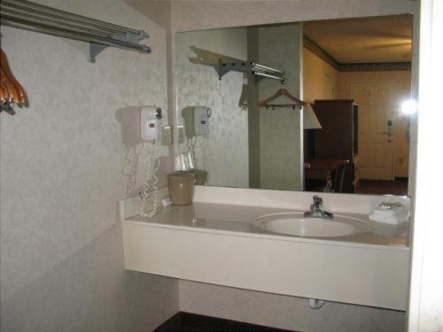 Deerfield Inn And Suites 斯蒂尔 外观 照片